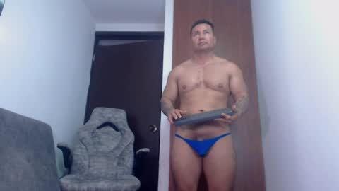dammuscle online show from May 30, 9:02 pm
