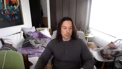 damnhotguy82 online show from August 3, 8:48 pm