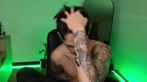 Damon online show from December 3, 2:12 am