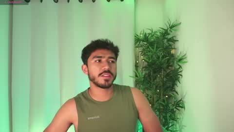 damon_frost online show from April 16, 9:39 pm