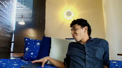 Damon  Salvatore online show from April 1, 7:33 pm