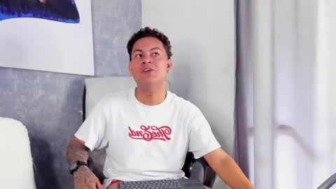 DAMON  online show from April 18, 7:18 pm