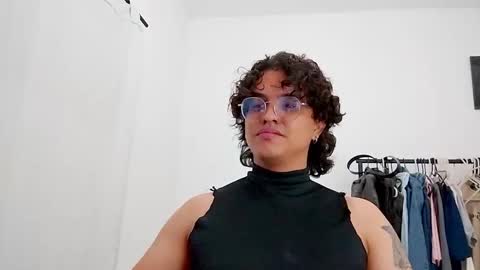 Diane Blosson online show from March 5, 2:20 am