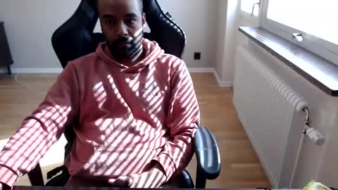 dan_the_man43 online show from April 11, 8:29 am