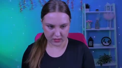 dana_cute1_ online show from June 26, 6:35 pm