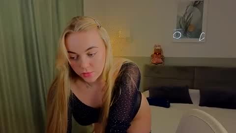 Dana online show from December 15, 6:37 pm