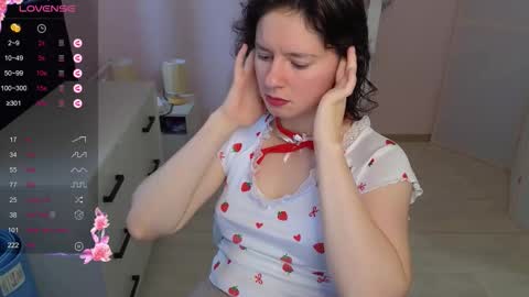 Snapshot of dana_magical chatting on October 15, 10:49 am DANA online show from October 15, 10:49 am