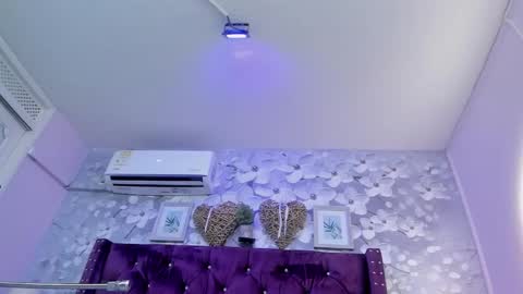 Daniela online show from February 8, 11:46 am