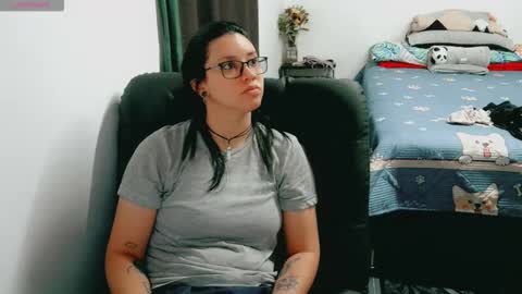 dani y jocelyn online show from February 13, 8:56 pm