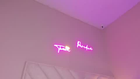 Hi I am Dani online show from September 17, 11:46 am