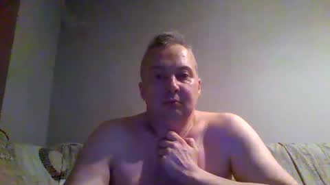 Snapshot of daniel0028 chatting on October 5, 4:47 pm dan online show from October 5, 4:47 pm