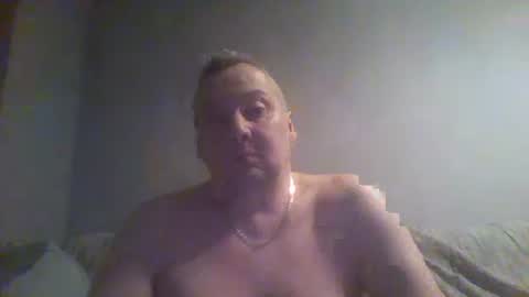 Snapshot of daniel0028 chatting on February 23, 2:18 am dan online show from February 23, 2:18 am