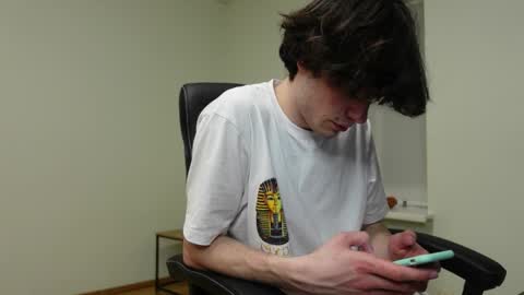 DANIEL SHAWN online show from March 28, 5:47 pm