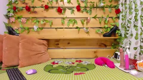 Daniela online show from December 15, 11:50 am