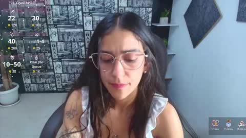 danielamonroe online show from October 29, 9:48 pm