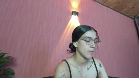 danielamonroe online show from March 29, 12:12 am