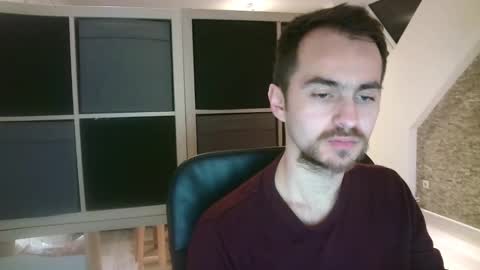 danielbt28 online show from February 25, 7:49 pm