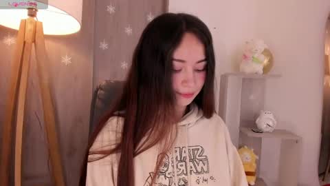 Danielle Rose online show from May 27, 12:39 am