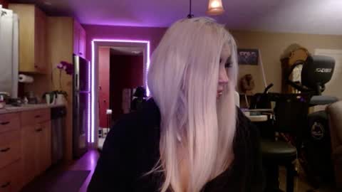 DanikaWhite69 online show from October 9, 9:04 am