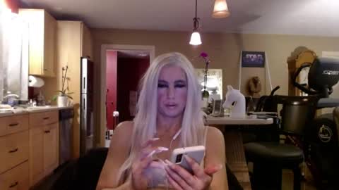 DanikaWhite69 online show from April 22, 1:51 pm