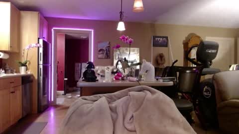 DanikaWhite69 online show from December 2, 12:25 pm