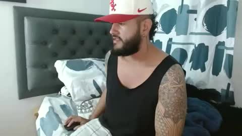 daniloh_xxx online show from February 15, 7:51 am