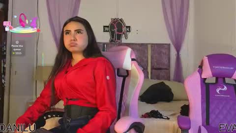 Danilu and Eva online show from December 19, 9:21 pm