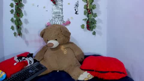 Dani  online show from May 5, 2:07 am