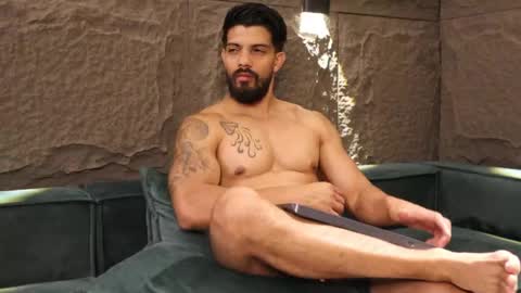 Snapshot of dann_saenz chatting on March 1, 2:23 pm Dann saenz online show from March 1, 2:23 pm