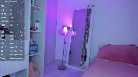 Snapshot of danna_rhodesx chatting on October 7, 2:51 am Danna Rhodes online show from October 7, 2:51 am
