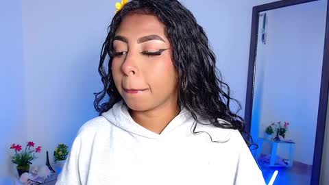 Danna online show from February 4, 8:02 am