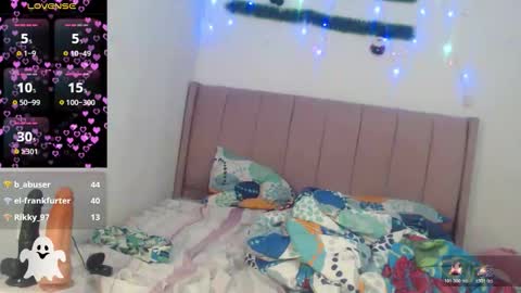 dannaberlin_0 online show from November 25, 6:18 pm