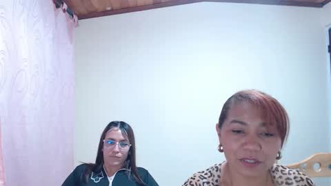 dannamomcerratt online show from March 19, 11:20 pm