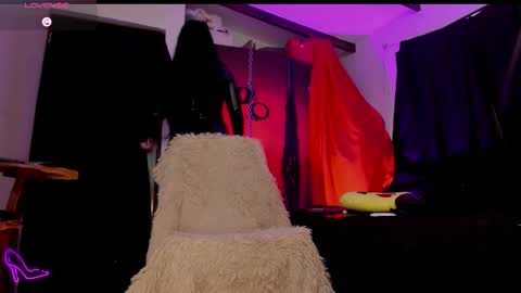 Goddess Dannia online show from November 11, 1:13 pm