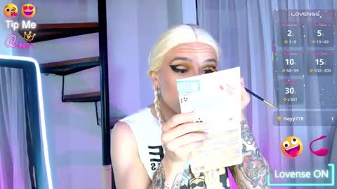 danni online show from May 26, 6:25 pm