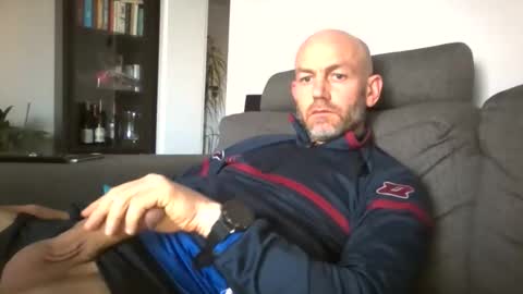 danny81boy online show from April 20, 4:21 pm