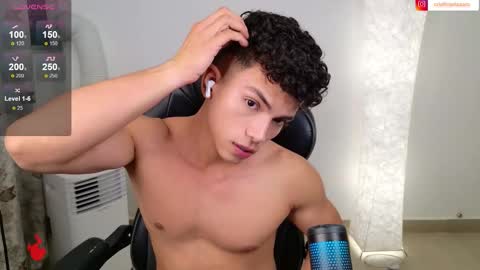 D A N N Y online show from October 25, 12:33 am