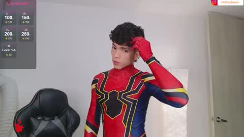 D A N N Y online show from November 4, 11:28 pm