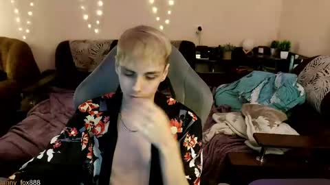 Daniel online show from May 17, 9:02 pm