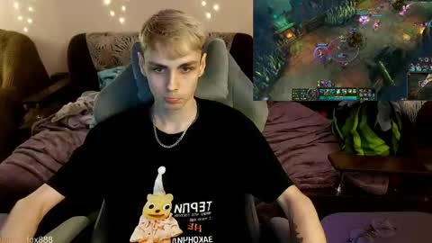 Daniel online show from May 16, 9:02 pm
