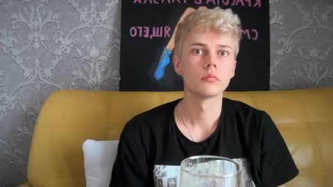danny online show from April 25, 1:24 pm