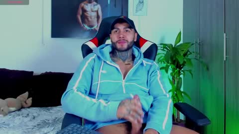 Danny Willson online show from April 15, 7:06 pm