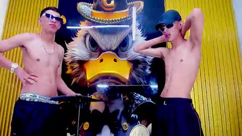 dante_brown1 online show from October 11, 12:59 am