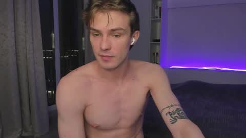 Dante and Ray online show from November 28, 7:32 pm