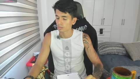 X Dante7373574 online show from May 6, 10:16 pm