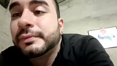 Snapshot of dantesatrianii chatting on January 1, 6:05 am Dante  online show from January 1, 6:05 am