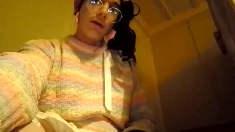 Danielle online show from December 16, 9:32 pm