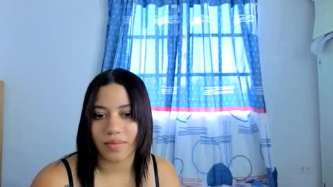 daphne985993 online show from March 1, 9:30 pm