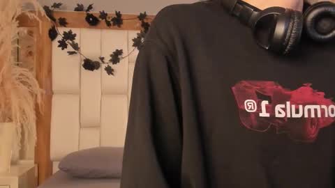 daphne_and_roger online show from January 6, 11:14 am