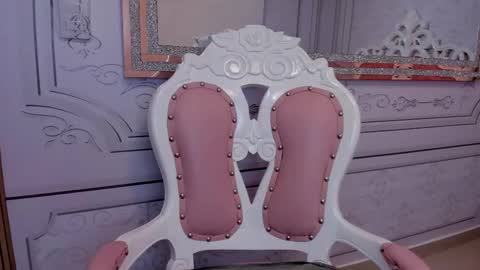 Daphne  online show from March 8, 9:06 am